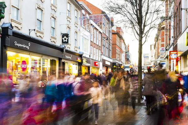 UK retail sales rise in second quarter as summer takes hold