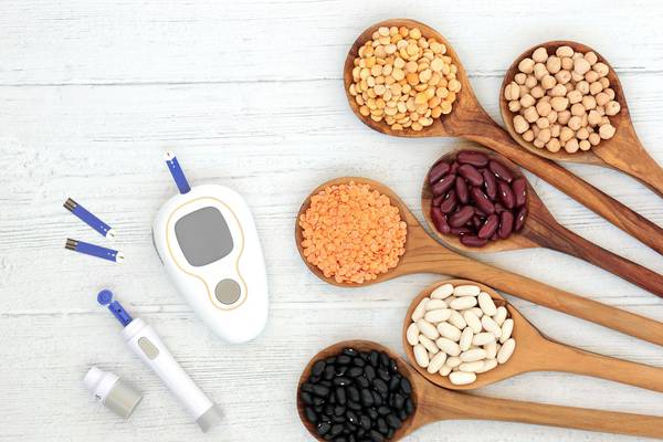 Type 2 diabetes: A diet low in refined carbohydrates may help, say experts