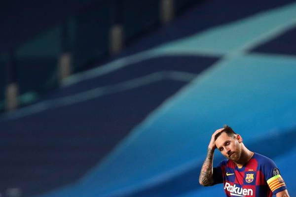 Lionel Messi tells Barcelona he wants to leave on a free transfer