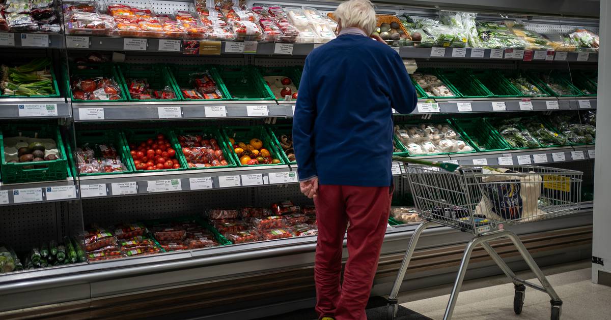 Un organisme de surveillance de la sécurité alimentaire soutient la suppression des dates de péremption de certaines gammes de produits – The Irish Times