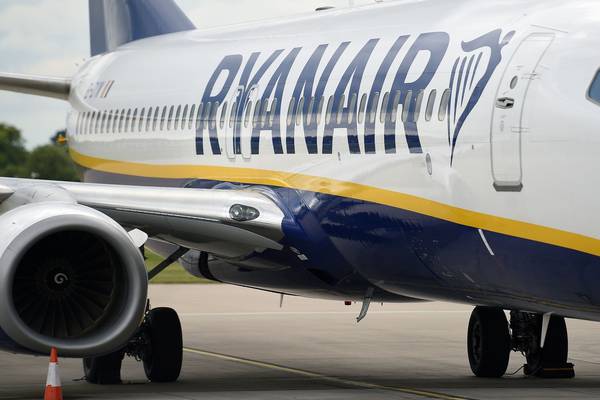 Ryanair threatens to lay-off 120 pilots and close Cork and Shannon bases