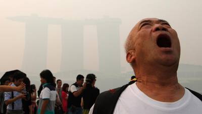 Singapore blames  Indonesian fires over ‘hazardous’ air