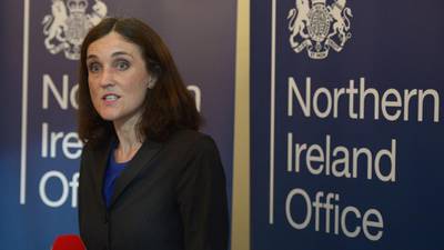 Stormont crisis: Villiers appoints  panel in  paramilitary review
