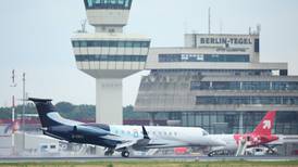 Ryanair clash with Berlin mayor over airport