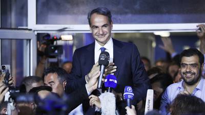 Greek prime minister to chase outright victory in second vote