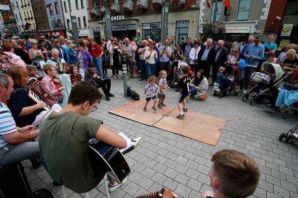 ‘A lovely buzz’ in Drogheda as thousands flock to Fleadh Cheoil