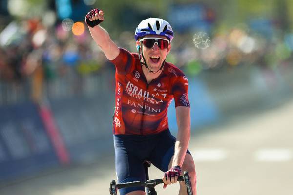 Dan Martin takes Giro d’Italia stage win to complete Grand Tour hat-trick