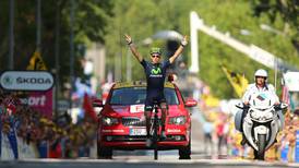 Froome stays in control of  Tour de France