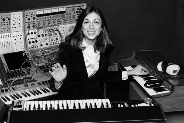 Suzanne Ciani: Diode diva surfs crest of synth wave