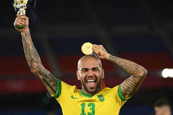 Dani Alves crowns career with Olympic gold as Brazil beat Spain to retain title
