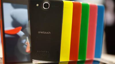 Alcatel-Lucent plans drastic cuts to turn around fortunes