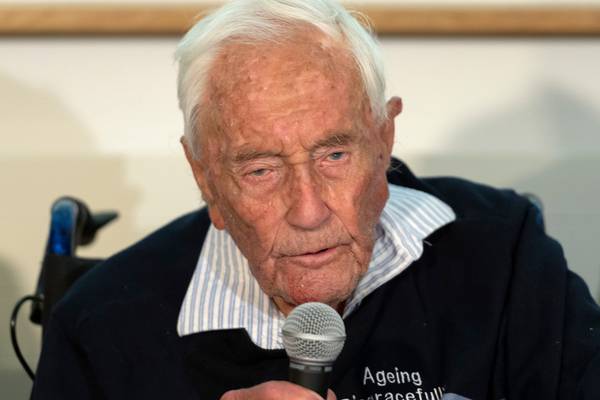 Scientist David Goodall (104) dies in assisted suicide in Switzerland
