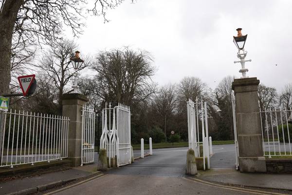 Phoenix Park bus route delayed as gates found to be too narrow