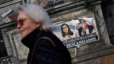 US judge holds Argentina in contempt over bond plan