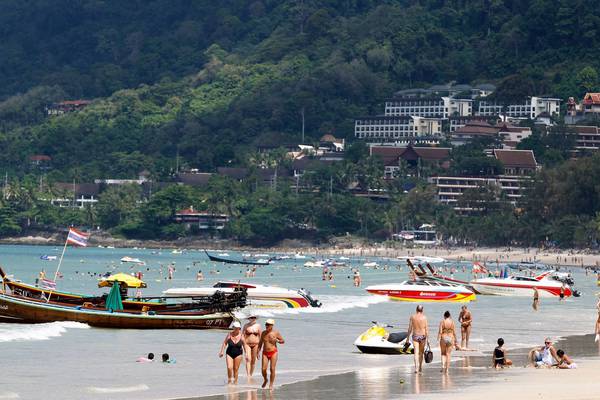 Thailand bans smoking on 20 popular tourist beaches