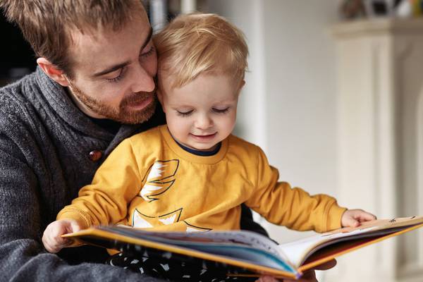 Parents frequently read to children despite work pressures, study finds