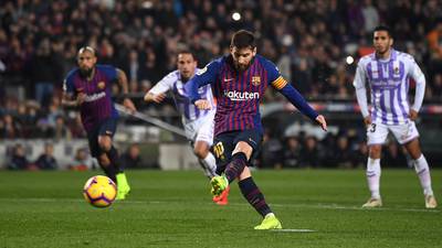 Messi penalty enough for Barcelona against stubborn Valladolid