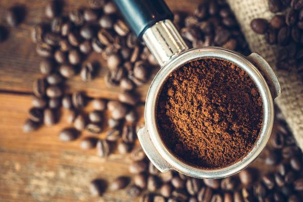 Are used coffee grounds a good fertiliser for plants?