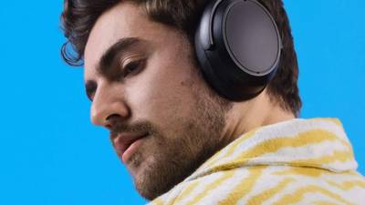 Sennheiser Momentum 4: Superb noise-cancelling and sound — at a price