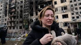 War in Ukraine: Cars exit Mariupol in first successful humanitarian corridor