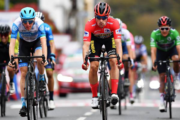 Dan Martin grabs third and gets stint in Vuelta green jersey