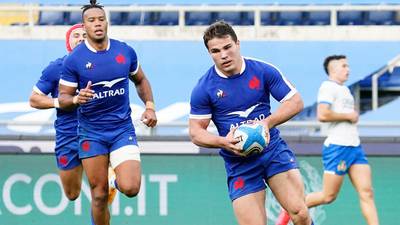 Antoine Dupont and France lay down early Six Nations marker