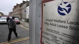 Returning emigrants facing social welfare and housing barriers