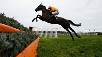 Tea for Two and Lizzie Kelly hold off Cue Card to take Aintree Bowl