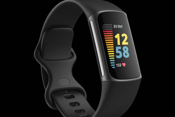 Fitbit Charge 5: New device boasts heart health monitor and GPS