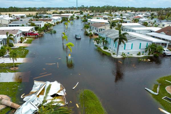 Hurricane Ian: Storm strengthens ahead of hitting South Carolina as Florida assess death toll and damage