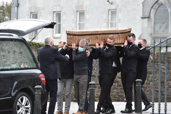 Anne O’Sullivan faced illness with ‘dignity and courage’, funeral hears