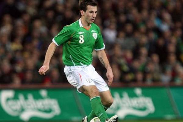 Giggs, Keane and Scholes to line out in Liam Miller tribute match