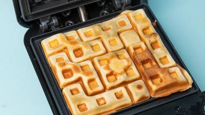 Tetris waffle maker review: Who says you shouldn’t play with your food?