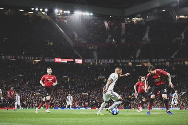 Man United to review security after pitch invader had toy guns