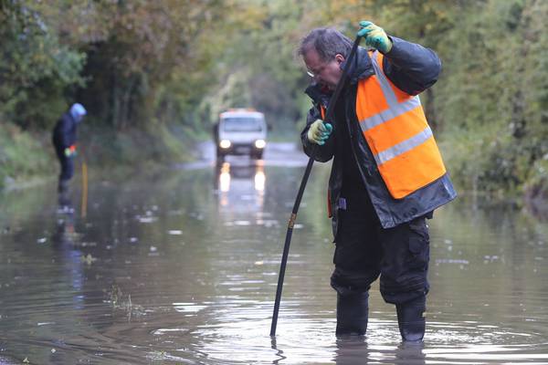 Heavy rain alert for eight counties – with risk of flooding