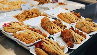 Voluntary code on junk food doomed to failure, say academics