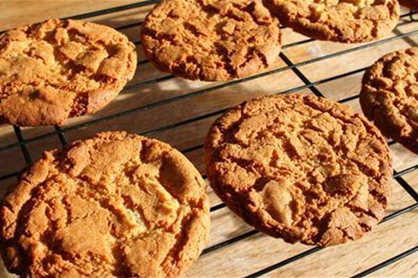 Stem ginger cookies