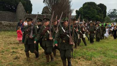Hundreds attend  centenary ceremony for  Irish volunteers’ gun running