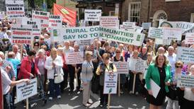 Thousands protest against against plan to change Leader schemes