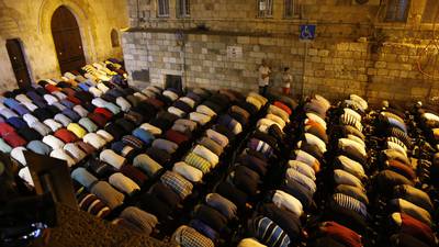Palestinians refuse to pray at Jerusalem mosque