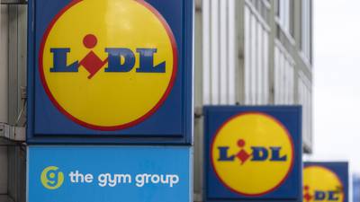 Lidl becomes fifth UK supermarket to ration salad vegetables
