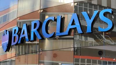 Barclays suspends six traders in forex inquiry