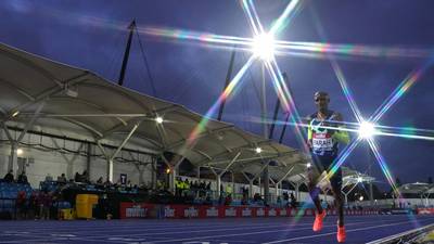 Mo Farah misses out on Olympics after falling short of 10,000m qualifying time