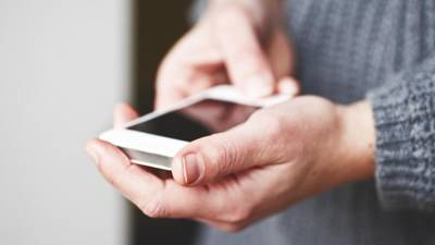 Smartphones to detect early stages of Parkinson’s disease