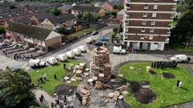 PSNI leaves Belfast bonfire site over safety concerns