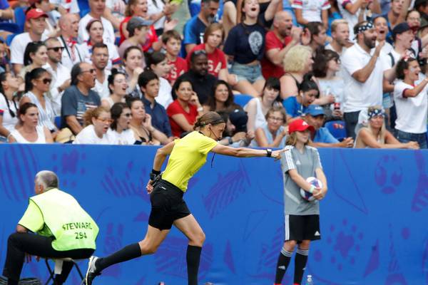 Super Cup final to be refereed by a woman for the first time