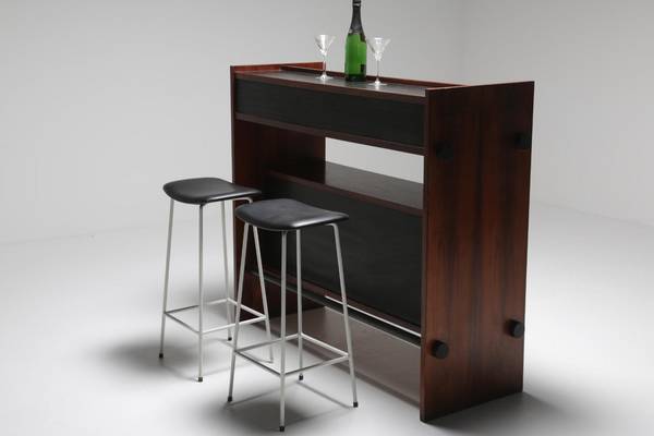 Mid-century furniture basks in ‘Mad Men’ momentum