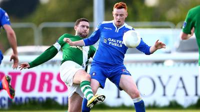 Longford  find way past 10-man Bray to secure points