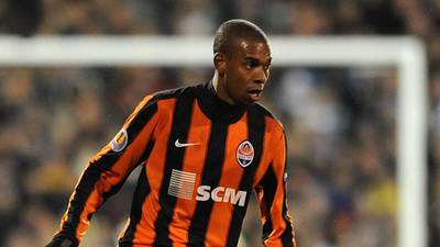 Brazilian midfielder Fernandinho close to completing move to Manchester City