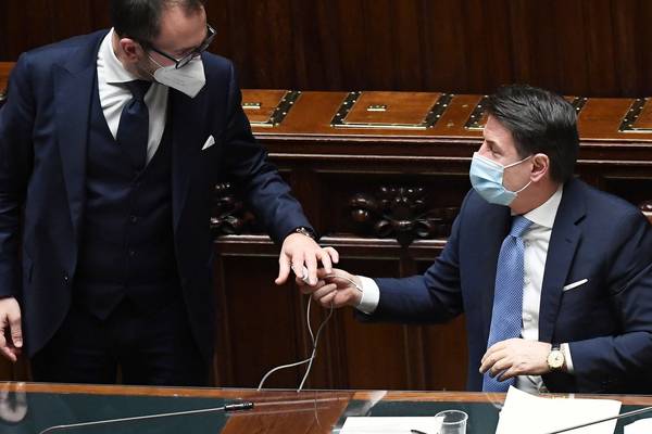 Italian PM battles for coalition’s survival over Covid-19 recovery plan